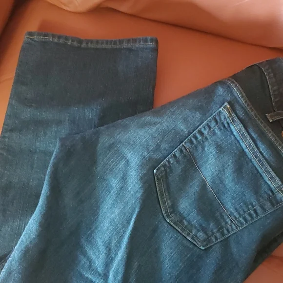 Levi's 38x30 straight leg jeans - Picture 6 of 9